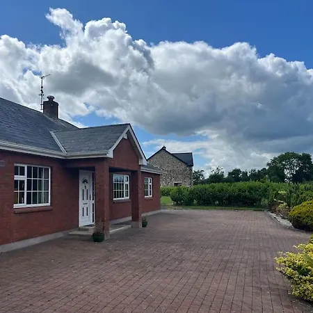 Spacious Countryside 4bd House! *