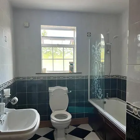 アパート Spacious Countryside 4bd House! *